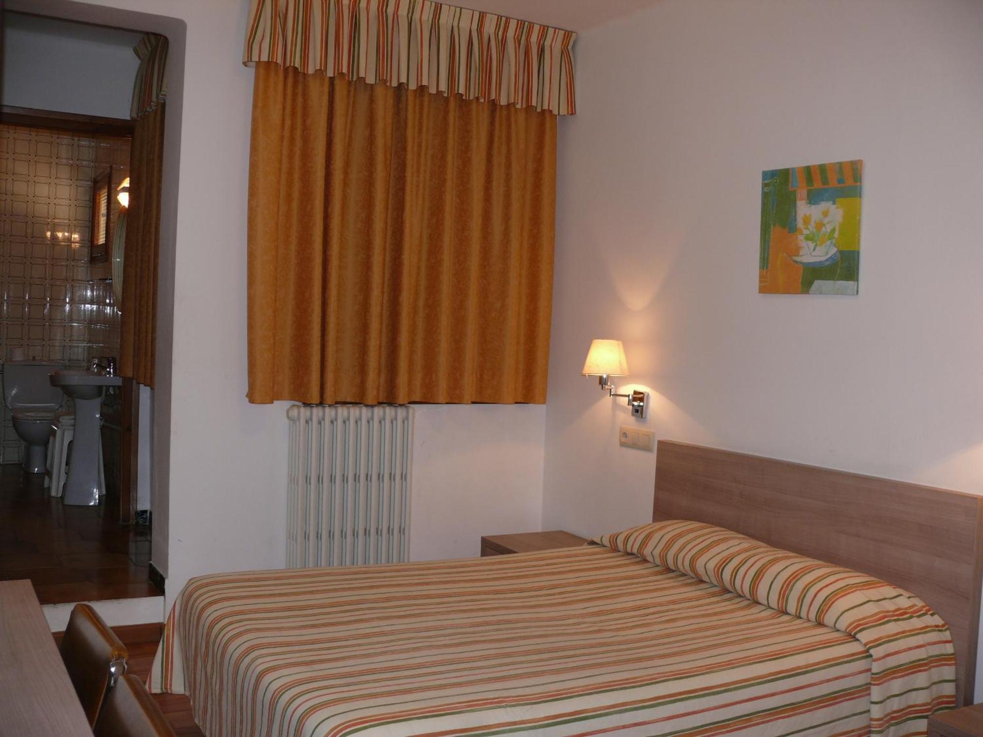 Hostal Muntanya Artesa de Segre Exteriér fotografie